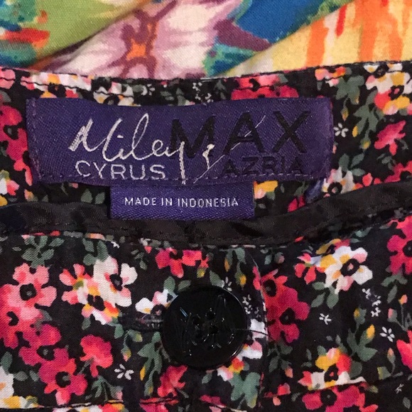 Floral shorts - Picture 2 of 3